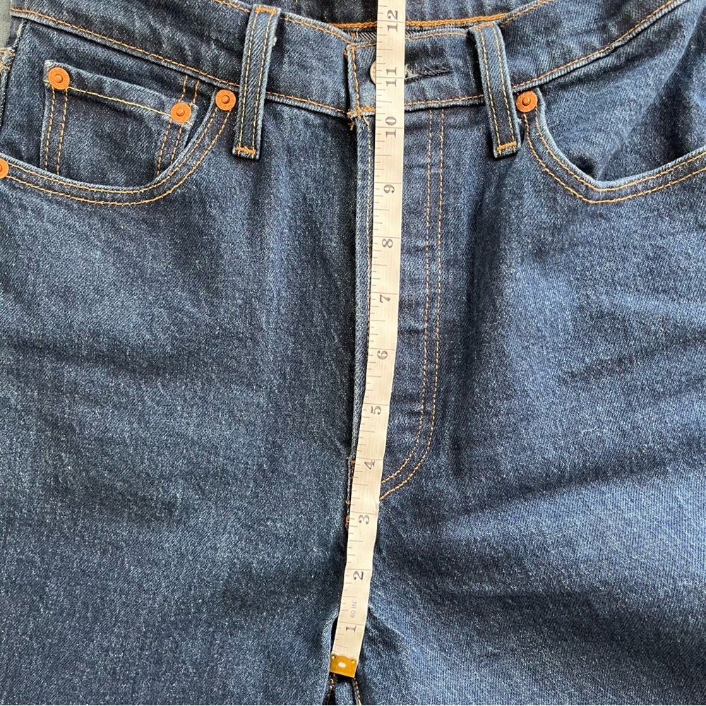Levi’s Ribcage Straight - Picture 8 of 10